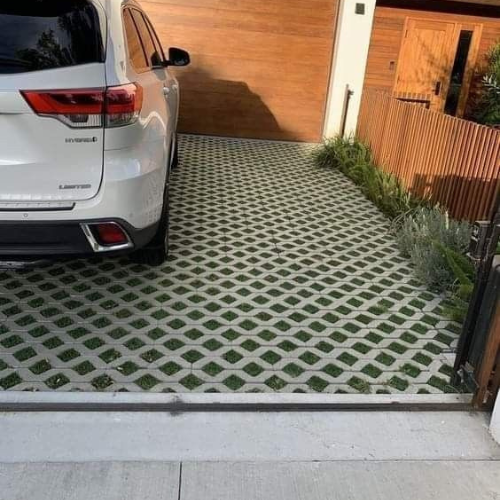 garagem com piso intertravado